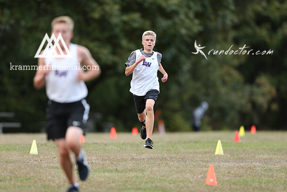 LW at Juanita Fall 2017 XC - 303.jpg