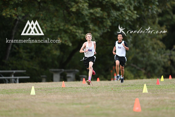 LW at Juanita Fall 2017 XC - 414.jpg