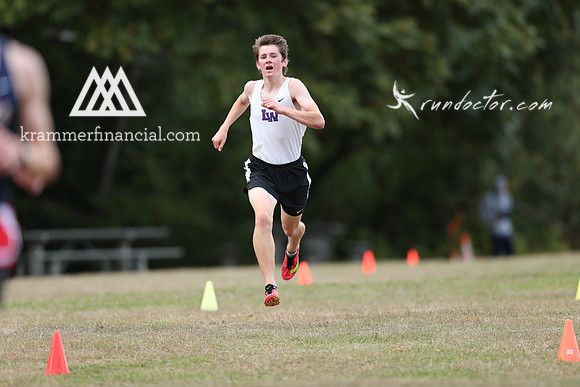 LW at Juanita Fall 2017 XC - 283.jpg