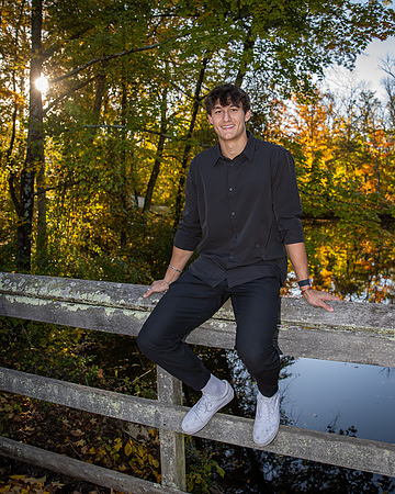 Carson Senior Fall 2022 - 068.jpg
