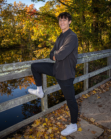 Carson Senior Fall 2022 - 042.jpg