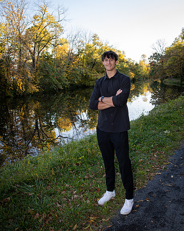 Carson Senior Fall 2022 - 104.jpg