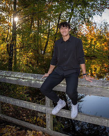 Carson Senior Fall 2022 - 065.jpg