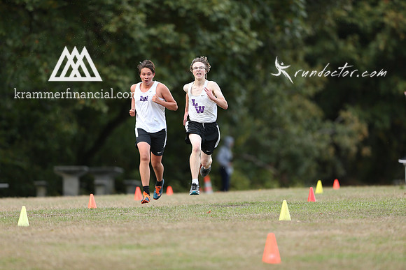 LW at Juanita Fall 2017 XC - 381.jpg