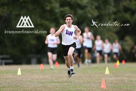 LW at Juanita Fall 2017 XC - 320.jpg