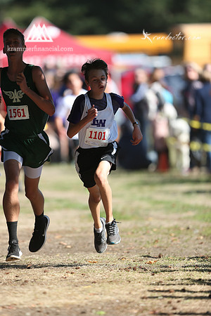 LWHS XC - Bellevue Invitational 052.jpg