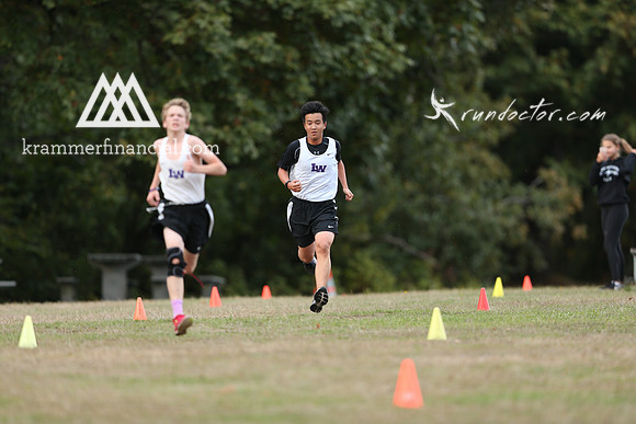 LW at Juanita Fall 2017 XC - 415.jpg