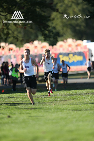 LWHS XC at Marymoor - 400.jpg