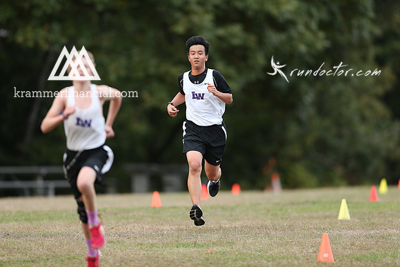 LW at Juanita Fall 2017 XC - 418.jpg