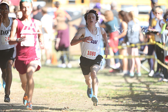 LWHS XC - Bellevue Invitational 188.jpg