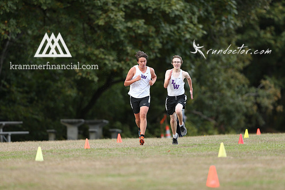LW at Juanita Fall 2017 XC - 378.jpg