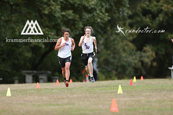 LW at Juanita Fall 2017 XC - 379.jpg